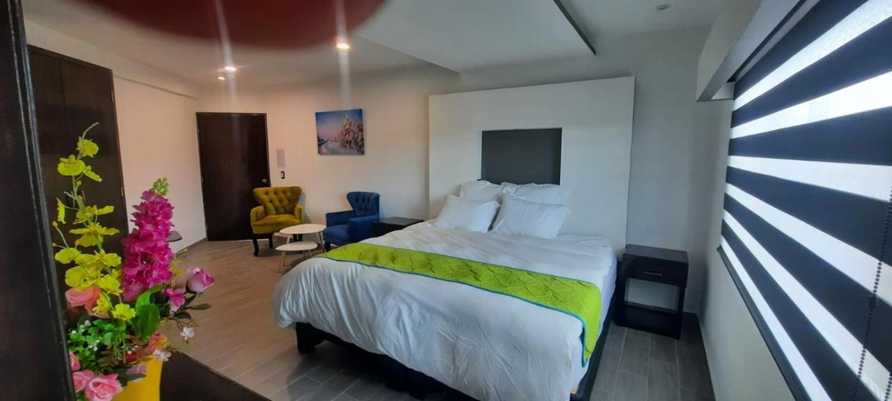 Hotel Tonall'Inn 샌후안토드와캔 외부 사진